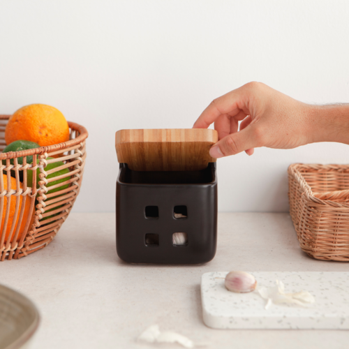 Bote de ajos cocina cerámica y bambú SQUARE - negro mate